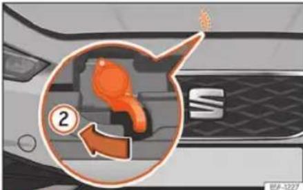 SEAT Leon ST (2022) - Otwieranie i zamykanie pokrywy silnika - 2