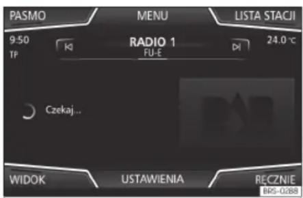 SEAT Leon ST (2020) - PASMO
MENU
LISTA STACJI
9:50
RADIO 1
FU-E
DI
1
2
3
4
5
6
WIDOK
USTAWIENIA
RECZNIE
BSF-0872

Śruby koła muszą być czyste i łatwo się do-
kręcać.

Specjalny adapter jest konieczny do wkręcania śrub zabezpieczających przed kradzieżą koła\* »» strona 44.

![](images/b1045dc761200569623fcf95a1e8e107c79cf7ad65b36b4304e5b4e3220d4bfc.jpg) - 1
