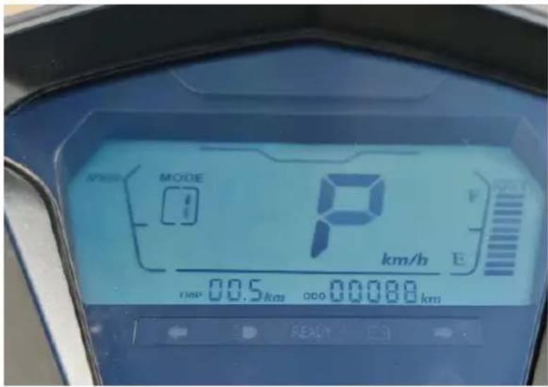 MODE P km/h E 0.5 km 000 00088 km