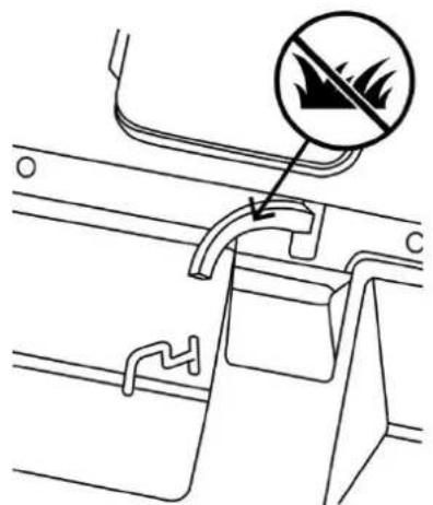 Handy TRT102H452 - Opróżnianie kosza na trawę - 3