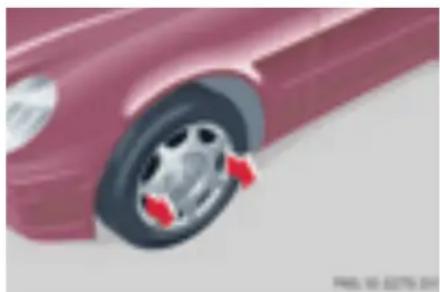 Mercedes-Benz C 200 CGI (2003) - Ridicarea autovehiculului - 1