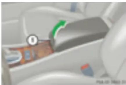 Mercedes-Benz C 200 CGI (2003) - Reglarea înclinatiei cotierei\* - 1