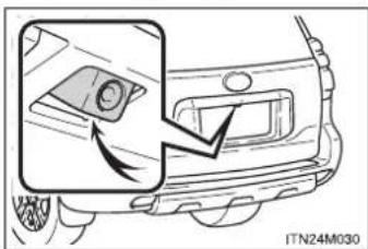 TOYOTA Land Cruiser 150 (2010) - ■ Camera de monitorizare a zonei din spate - 2