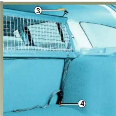 RENAULT Laguna (2003) - Inštalácia deliacej siet'ky za zadné sedadlá - 1