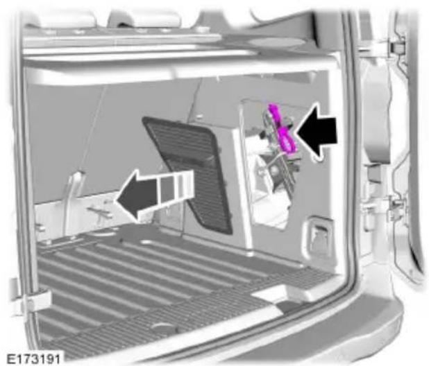 FORD Tourneo Courier (2014) - WARNING! - 2