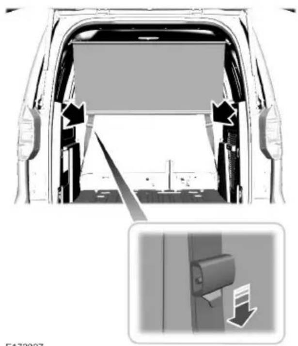 FORD Tourneo Courier (2014) - Ditsättning och borttagning av lastnätet - 2