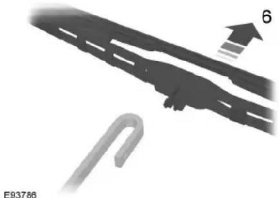 FORD Tourneo Courier (2014) - Liftgate - 5