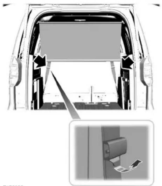 FORD Tourneo Courier (2014) - Ditsättning och borttagning av lastnätet - 3