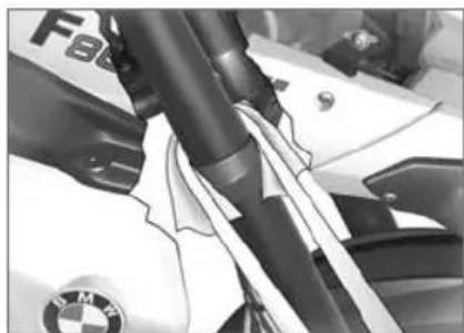 BMW F 800 GS - Fastsättning av motorcykeln för transport - 2