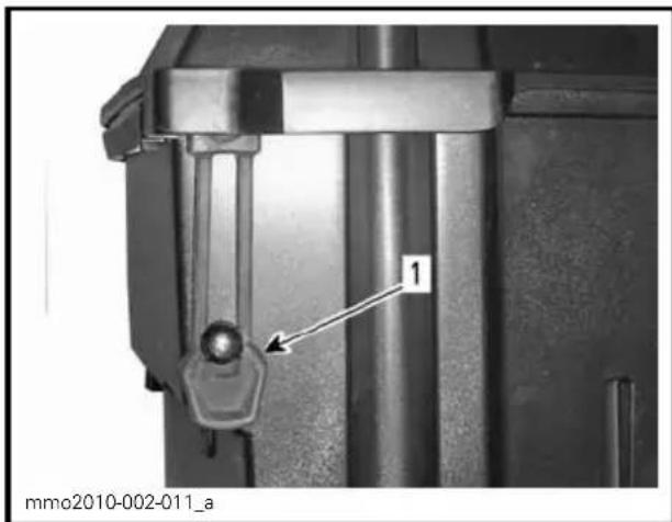 1 mmo2010-002-011_a