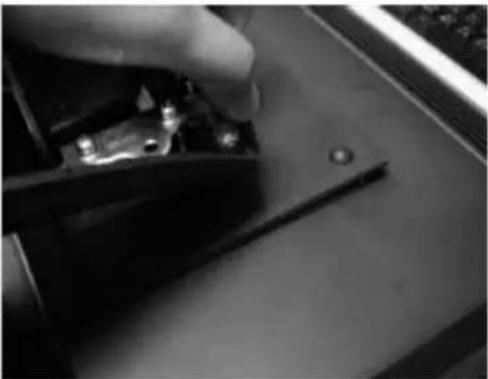 Planar PT1985P - Remove the Deskstand - 3