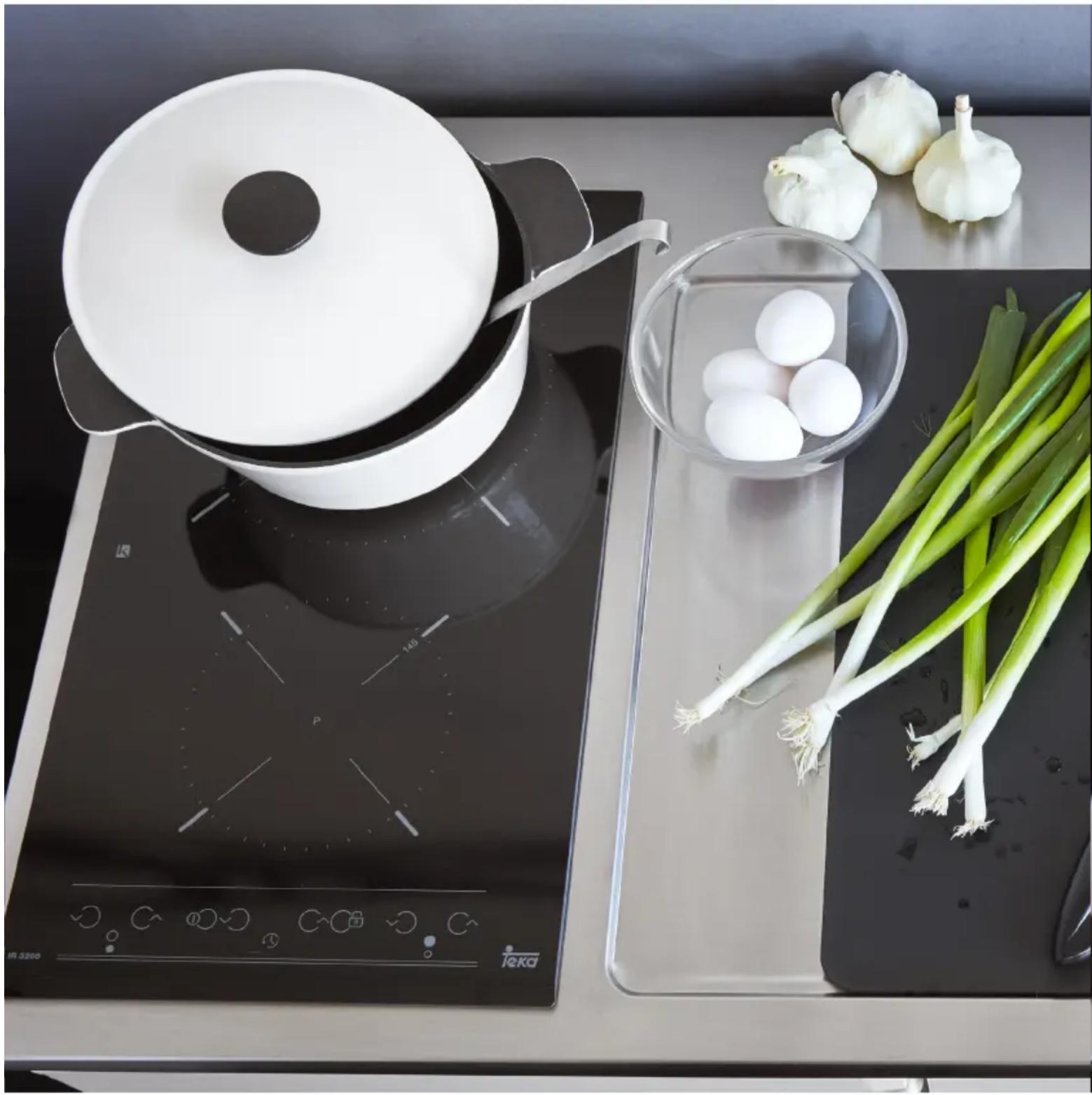 Cylinda MK2200PH - Detaching the fridge - 2