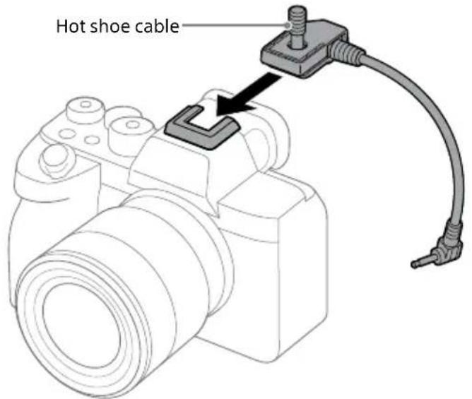 Hot shoe cable