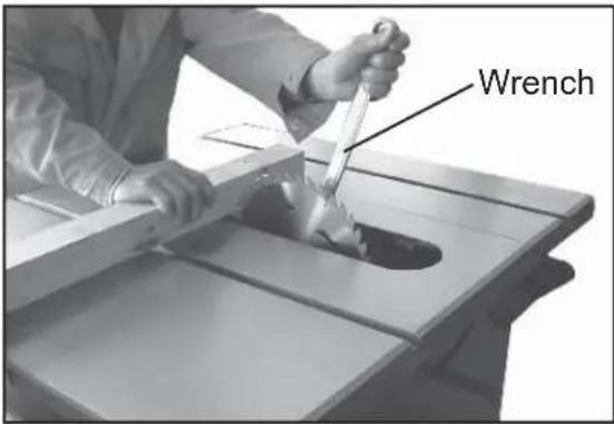 RIKON 10-110 - Leveling the Blade Insert - 2