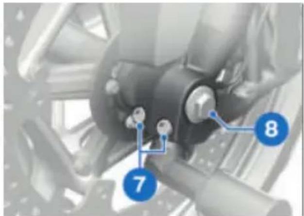 BMW F 450 GS (2025) - Icke fackmässig montering av insticksaxeln - 1