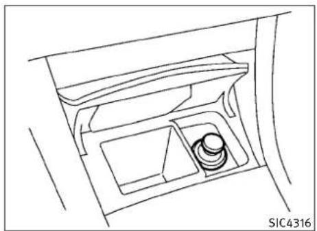 INFINITI Q60 Coupe (2010) - POWEROUTLET - 2