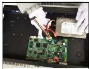 CONCEPTRONIC C8CCTVKITD1TB - Hard disk installation - 5