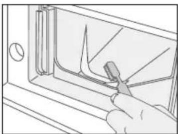 SAMSUNG Q1244S - Cleaning the detergent drawer and recess - 3