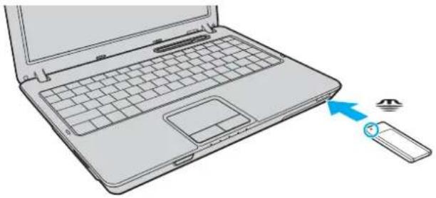 SONY Vaio VGN-C2Z - Insertion d'un support memory stick - 1