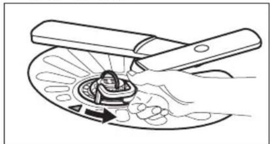 AEG CL638MM - Cleaning the filters - 2