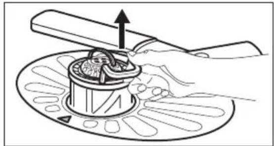 AEG CL638MM - Cleaning the filters - 3