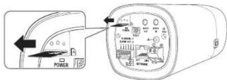 Hanwha QNB-6002 - Retrait d'une carte mémoire Micro SD - 1