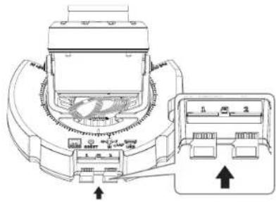 Hanwha XNV-8081RE - Insertion d'une carte mémoire micro SD - 1