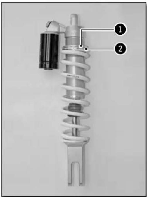 Sherco SE300i (2013) - CHANGING THE PRELOAD OF THE SHOCK - 1