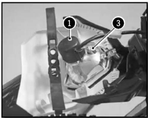 Sherco SE300i (2013) - REPLACING THE HEADLIGHT BULB OR THE PILOT LAMP - 1