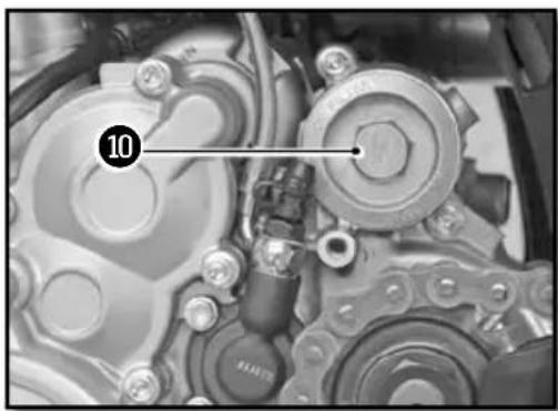 Sherco SE300i (2013) - Engine maintenance (continued) - 2