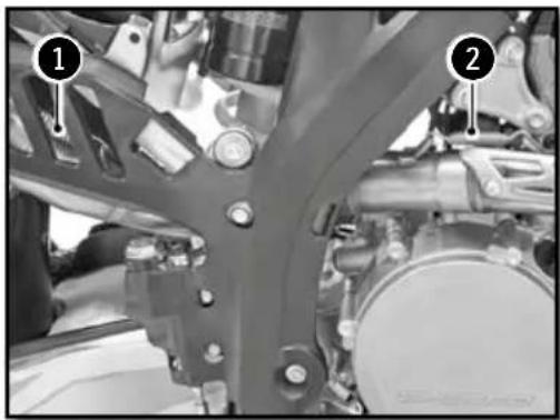 Sherco SE300i (2013) - REMOVING THE REAR SHOCK - 1