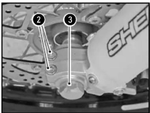 Sherco SE300i (2013) - REMOVING THE FRONT WHEEL - 4