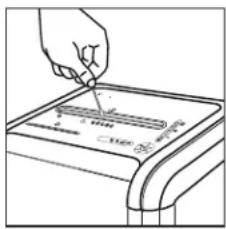 Uline H-2608 - LIMPIAR LOS SENSORES INFRARROJOS DE ENCENDIDO AUTOMÁTICO - 5