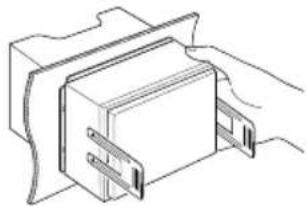 JVC KW-M593BT - Entfernen der Ziertafel - 6