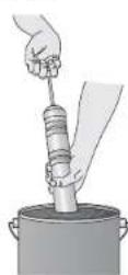 DEWALT DCGG570 - REMPLISSAGE PAR POMPE À REMPLISSAGE À PARTIR D'UN RÉSERVOIR (Fig. 5, 6, 9) - 1