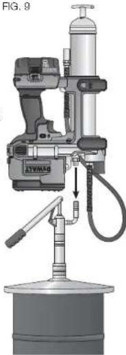 DEWALT DCGG570 - Installation du coupleur basse pression (non fourni avec l'outil) - 1