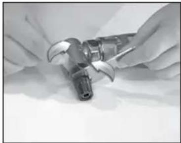 Campbell Hausfeld XT251000 - CHANGING ATTACHMENTS - 1