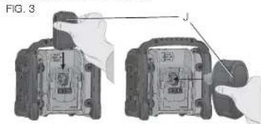 DEWALT DCR018 - como instalar y retirar la unidad de bateria (Fig. 3) - 1