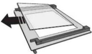 INDESIT IO 275P B - CLICK &amp; CLEAN - CLEANING THE GLASS - 2