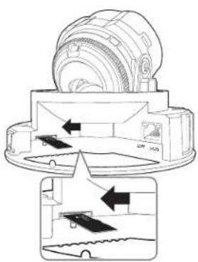 Hanwha Vision XNV-L6080 - Insertion d'une carte mémoire Micro SD - 1
