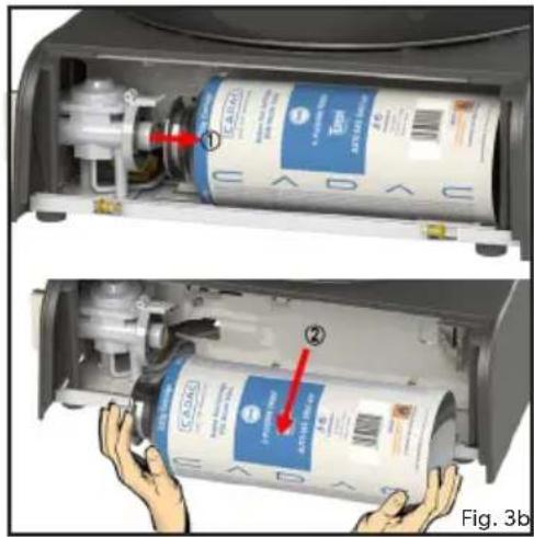 DOMETIC Cadac Safari Chef Compact 30 - Disconnecting and changing the cartridge - 2