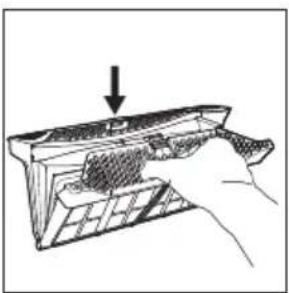AEG TW5B50F - Cleaning the filter - 3