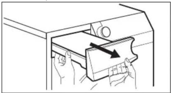 AEG TP6015TW - Svuotamento del contenitore dell'acqua - 1
