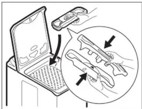 AEG LTX6G7210AM - Cleaning the detergent dispenser - 3