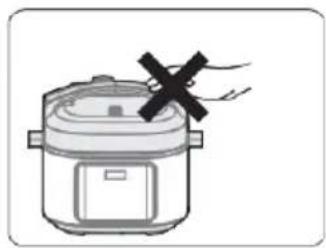 GORENJE GMC6SBK - Desenchufe el aparato cuando no lo use - 4