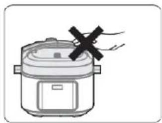 GORENJE GMC6SBK - During operation, never bring your hands close to the exhaust port. - 2