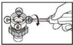 CONTINENTAL EDISON CELL10140S3 - Installer le lave-linge - 4
