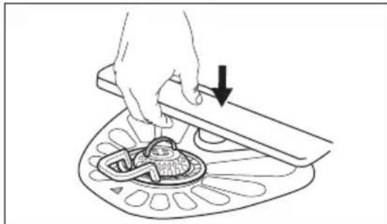 ARTHUR MARTIN ASA22100SX - Cleaning the lower spray arm - 3