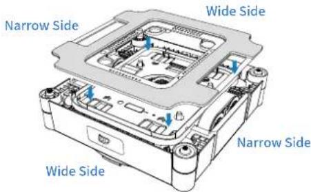 ECOVACS WINBOT W3 OMNI - Install the wiping pad - 1