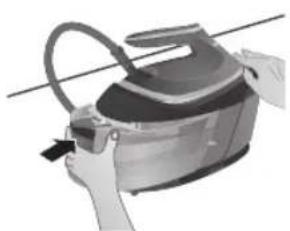 PHILIPS PerfectCare 6000 Series PSG6023 - Filling the water tank - 3
